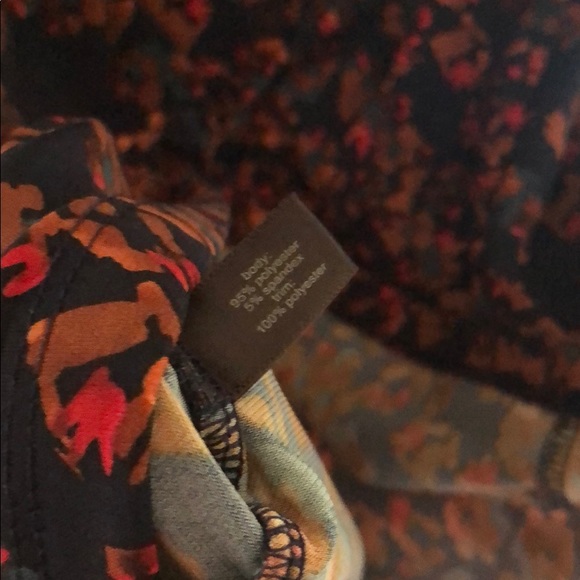 The Limited cap sleeve floral top - Picture 4 of 4